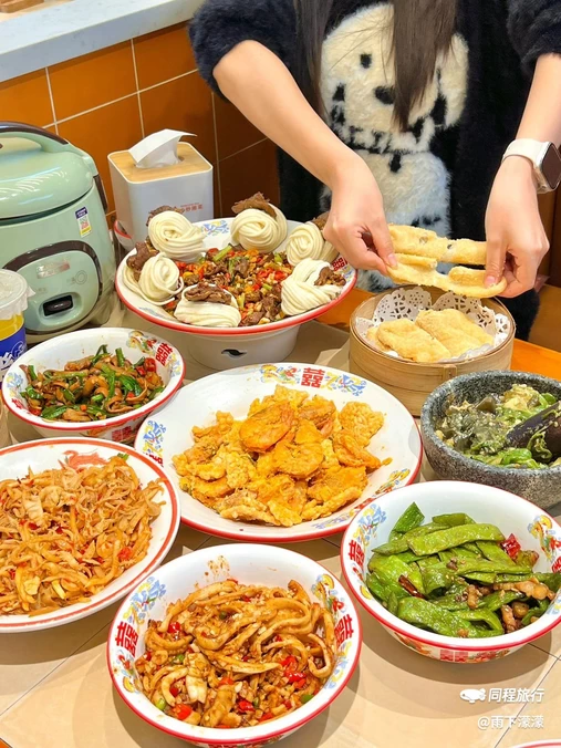 冯双囍·小炒湘菜(江汉路新佳丽店) - 武汉市旅游