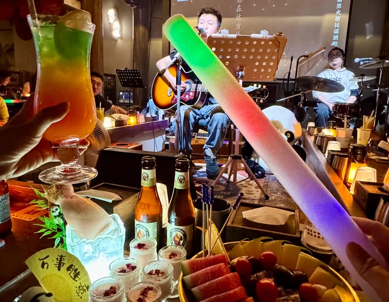 成都春熙路希尔顿欢朋酒店 - 成都旅游 1