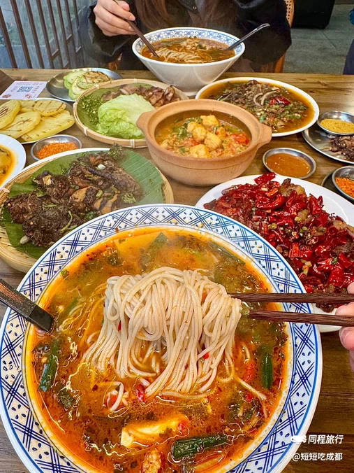宵兽·云南烧烤街头菜(万科魅力店) - 成都市旅游