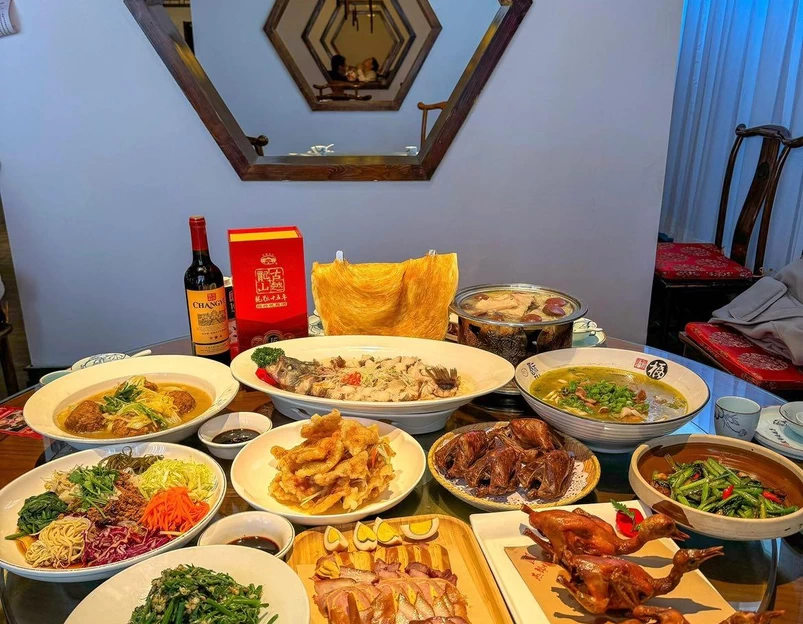 燕郊烧鸽子(广安路店) - 北京市旅游 1