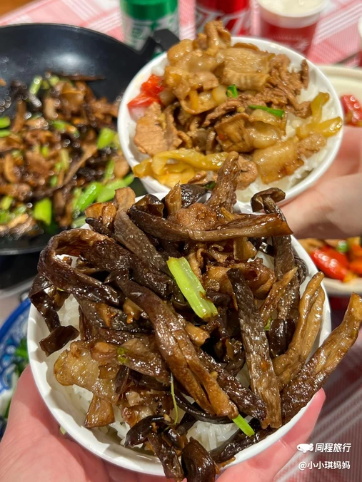 高嗲嗲红椒炒肉(大观天地MALL店) - 南京市旅游