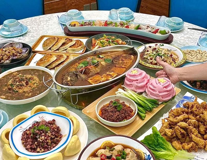 青岛海鲜(紫藤路店) - 上海市旅游 1