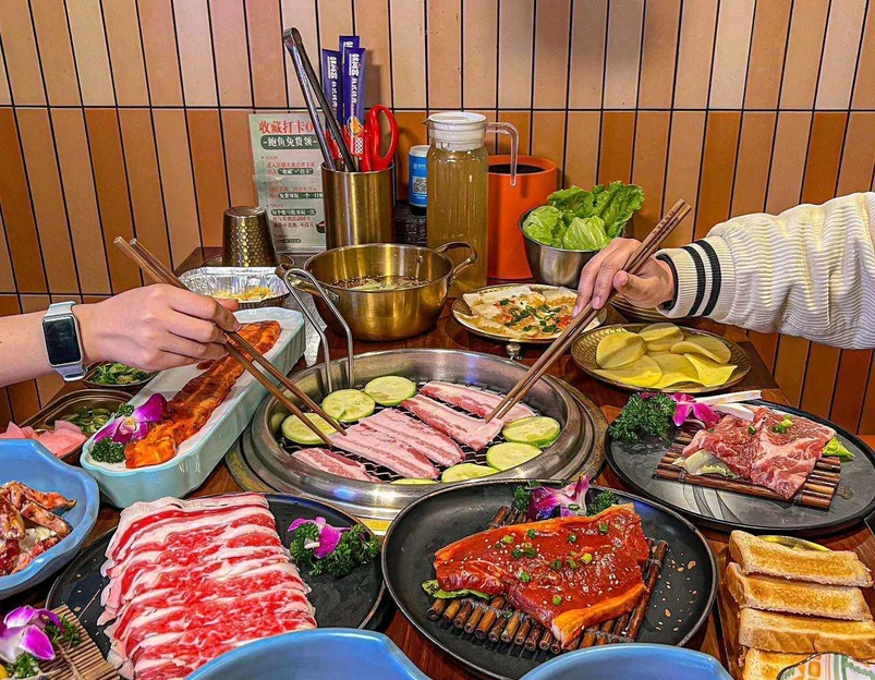 韩尚宫炭烤(时代汇南区店) - 重庆市旅游 1