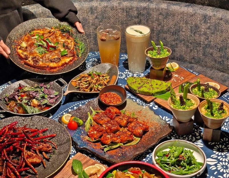 苍山云贵Bistro(万象天地店) - 上海市旅游 1