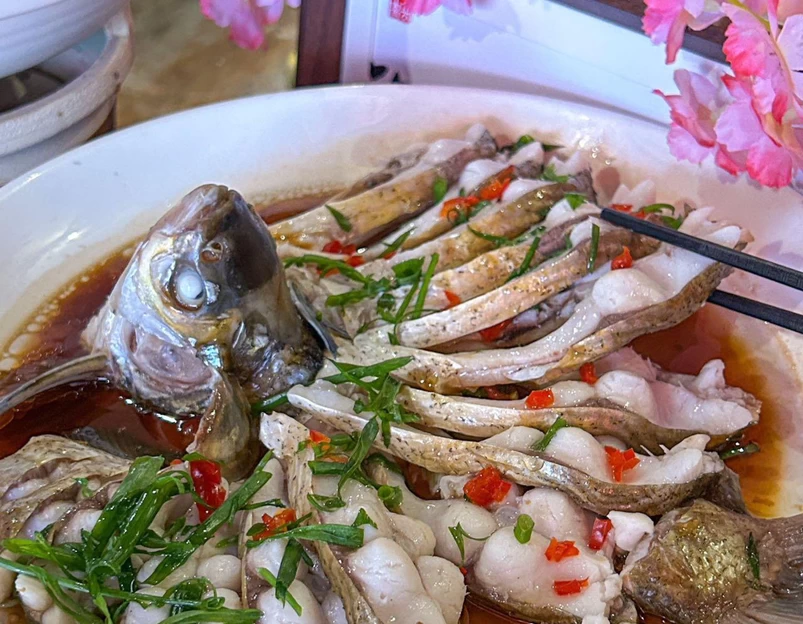老宅藕香武昌鱼·非遗藕汤湖北菜(黄鹤楼新店) - 武汉市旅游 1
