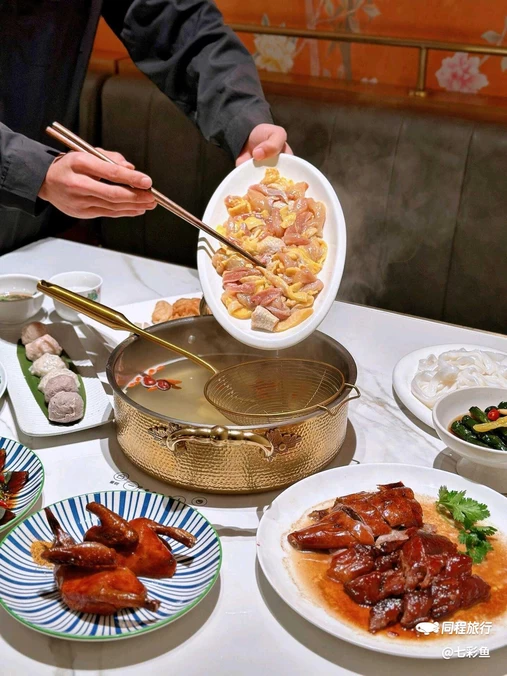 金鸡鲜鸡煲粤菜小馆(蓝色港湾店) - 北京市旅游