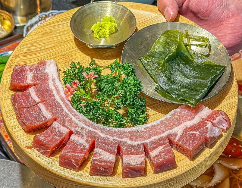 外婆馋小院烤肉(宋家庄旗舰店) - 北京市旅游 1