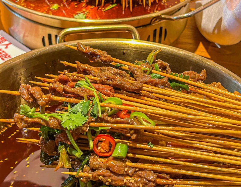 熊猫吃不胖.串串料理(粮道街店) - 武汉市旅游 1