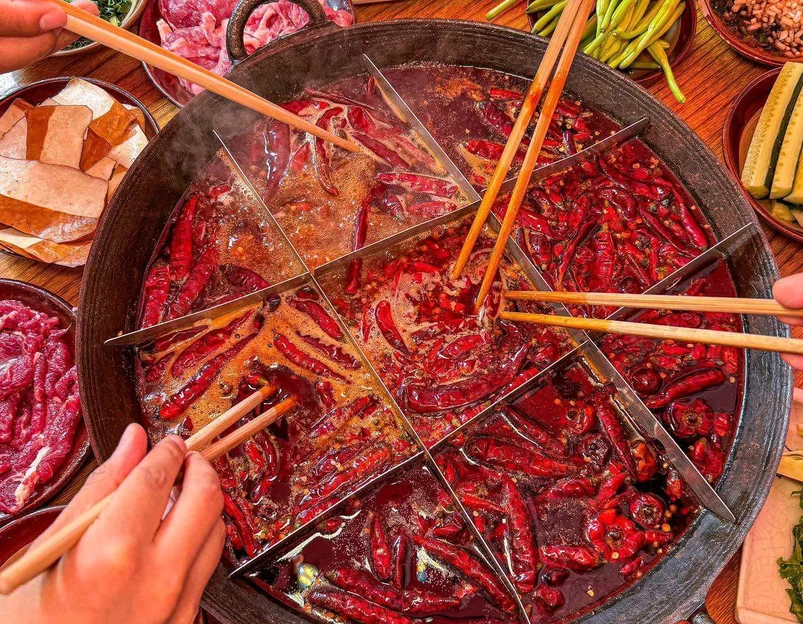 江百嘴老火锅 - 重庆市旅游 1