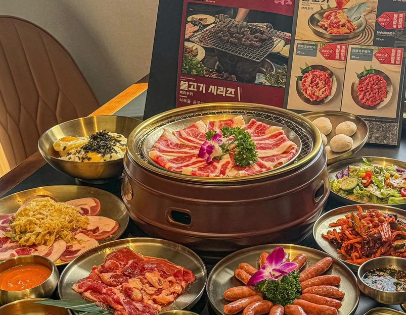 西塔桥东·传统泥炉烤肉(草场地店) - 北京市旅游 1