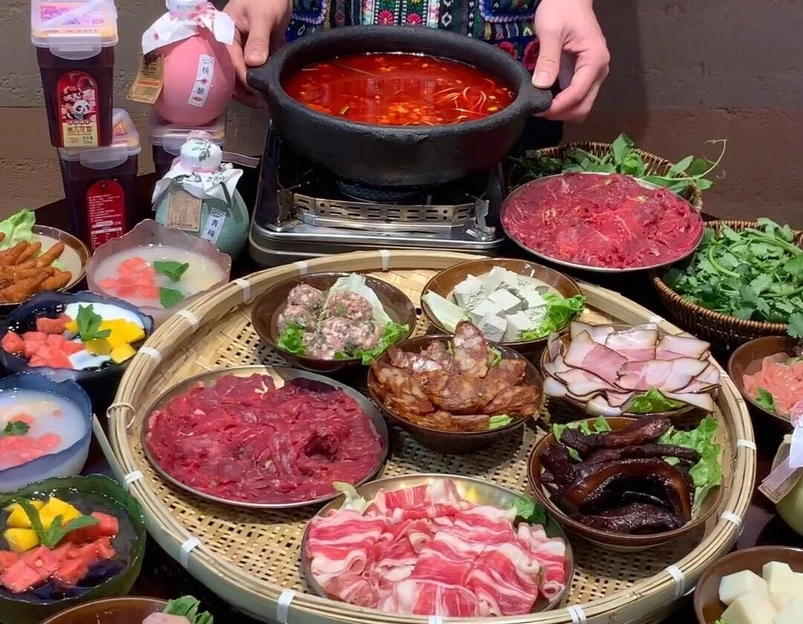 黔有朋贵州酸汤牛肉火锅(坂田总店) - 深圳市旅游 1