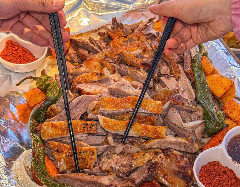 天山传奇新疆菜(新光天地店) - 重庆市旅游 1