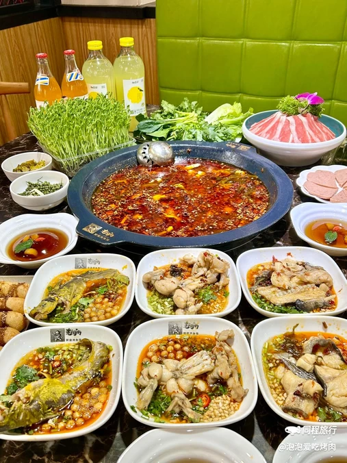 老船舫·现做鲜鱼馆(港台名邸店) - 武汉市旅游