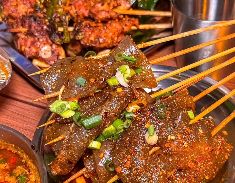 燥·炭火鲜肉烧烤(大兴村店) - 重庆市旅游 1