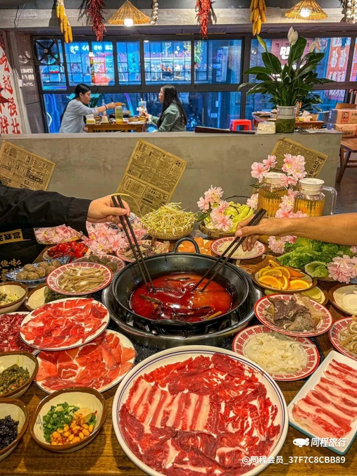观音桥步行街 - 重庆市旅游
