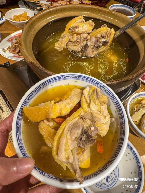 凤添吉·小海鲜美鸡煲·大排档(长寿路店) - 上海市旅游
