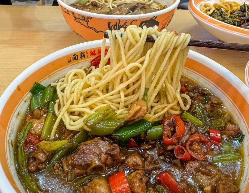 面霸陈记(华滋奔腾店) - 上海市旅游 1