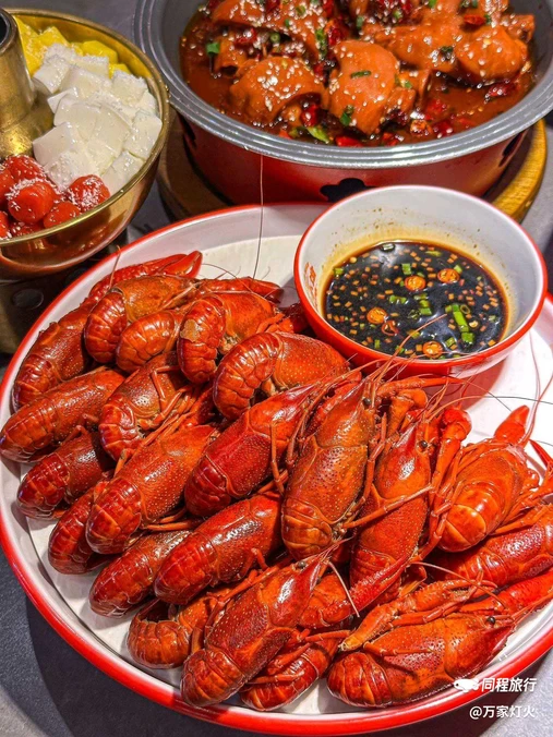 富小馆·烧烤·小龙虾·江湖菜(南京东路店) - 上海市旅游