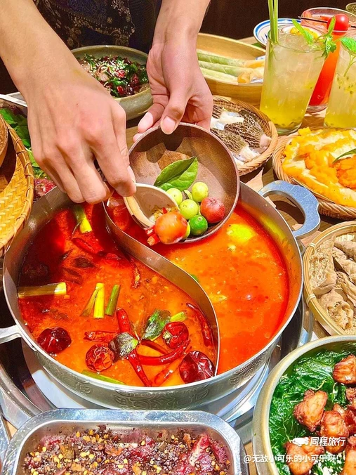 犇牛阁酸汤牛肉火锅(团结湖店) - 北京市旅游