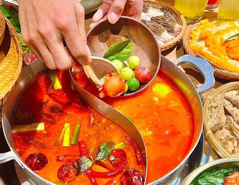犇牛阁酸汤牛肉火锅(团结湖店) - 北京市旅游 1