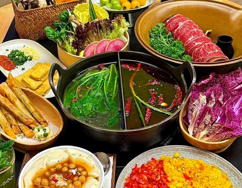 山鲜鲜火锅(美食水岸店) - 连云港市旅游 1