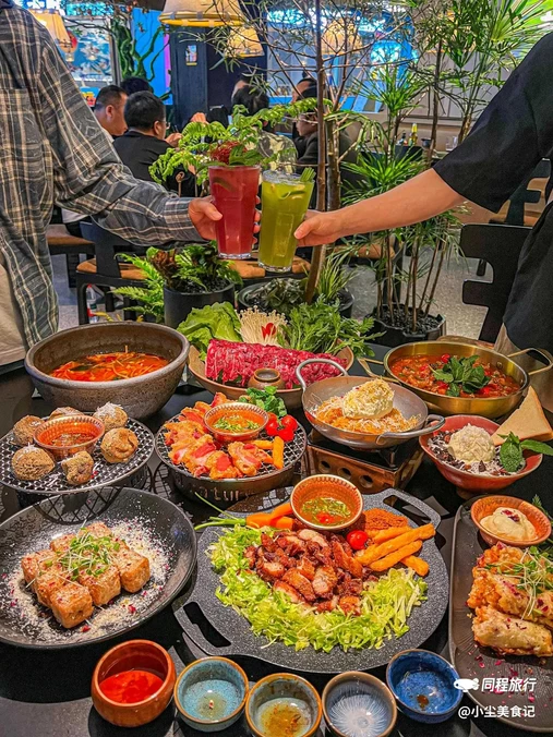 玲珑朱雀云贵川bistro(庆春银泰店) - 杭州市旅游