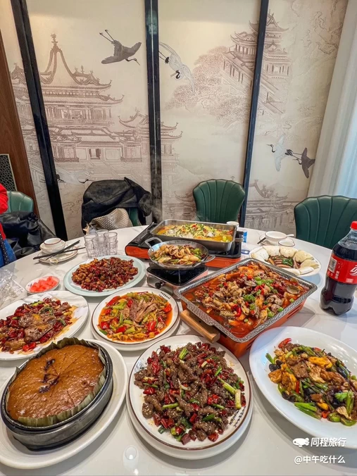 渝乡人家川菜馆(花园里店) - 宁波市旅游