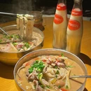 金鹏南宁老友粉·蜜汁烧烤(体育西店) - 广州市旅游 缩略图 2