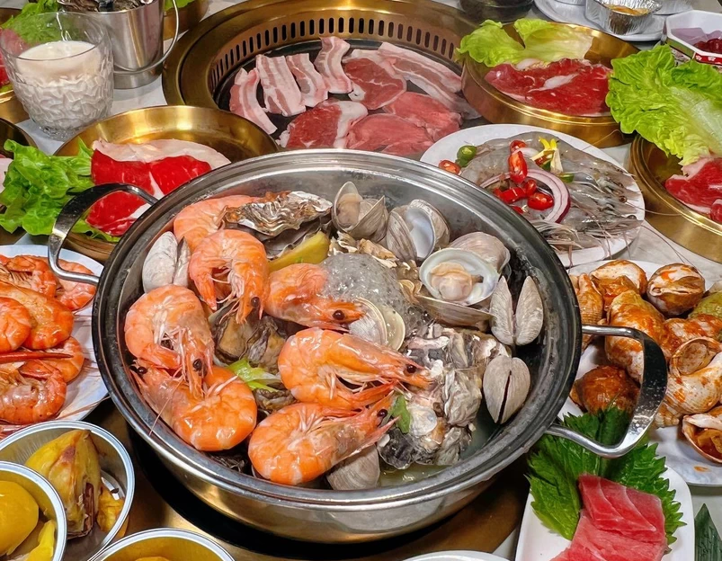 牛保国蒸汽海鲜烤肉自助(环贸ICD店) - 成都市旅游 1