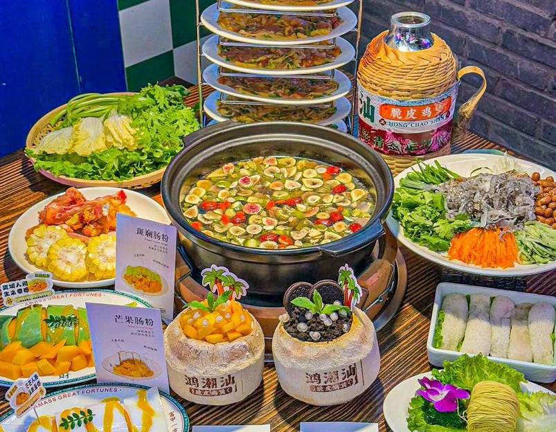 鸿潮汕脆皮鸡煲(五道口店) - 北京市旅游 1