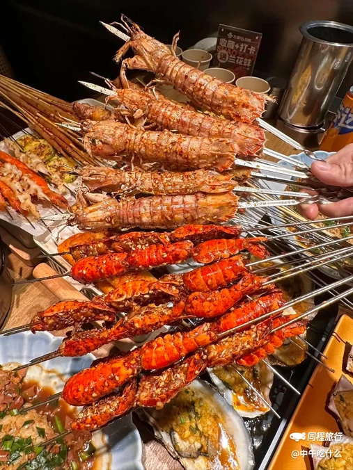 左和右·鲜活海鲜烧烤(宁波首店) - 宁波市旅游