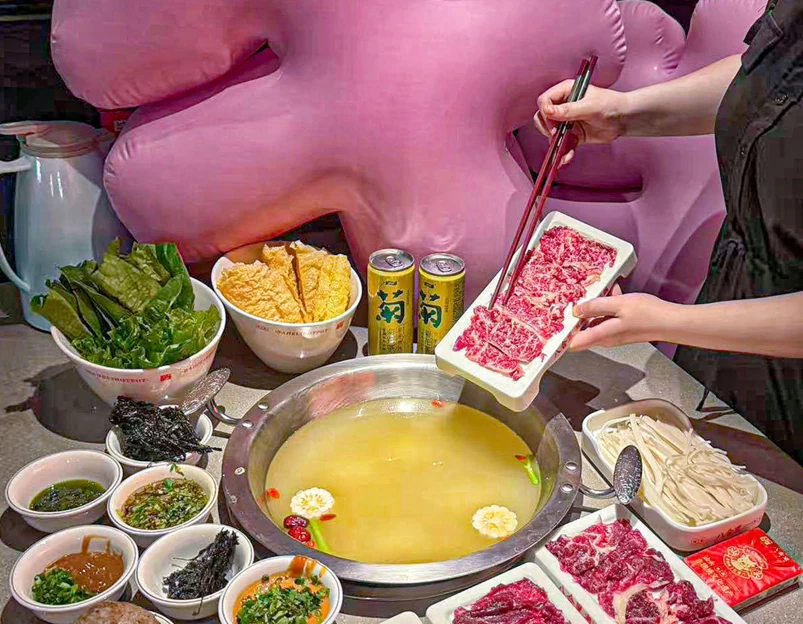 八合里牛肉火锅(深圳海雅缤纷城店) - 深圳市旅游 1