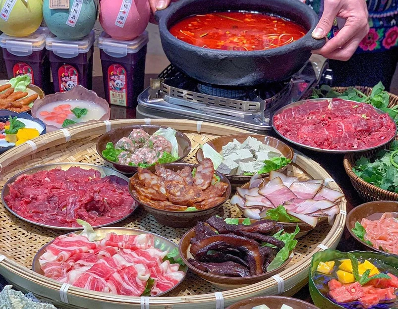 黔有朋贵州酸汤牛肉火锅(坂田总店) - 深圳市旅游 1