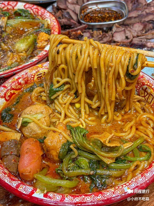 大茗东北烧烤·鹤岗小串·老式麻辣烫(紫藤路店) - 上海市旅游