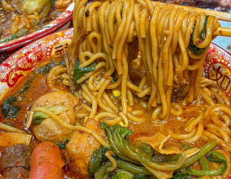 大茗东北烧烤·鹤岗小串·老式麻辣烫(紫藤路店) - 上海市旅游 1