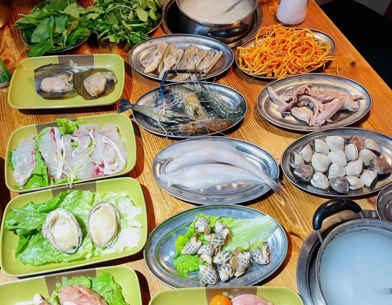 粤陈记煲仔粥(天河南二路店) - 广州市旅游 1