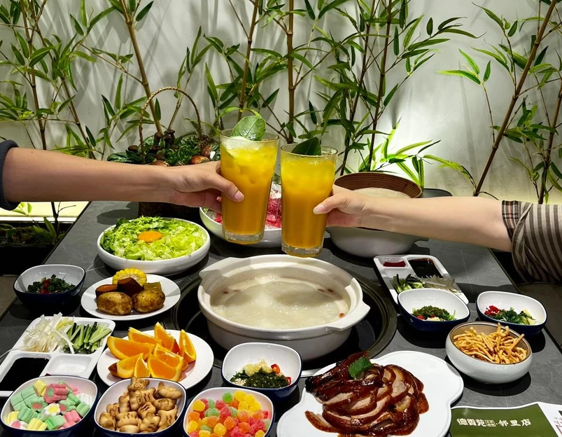 德香苑脆皮烤鸭(邻里店) - 重庆市旅游 1
