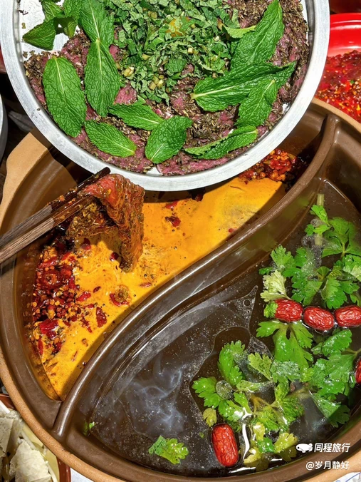 章小喜泥炉火锅(萧山子夜广场店) - 杭州市旅游