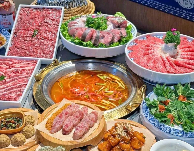 西安钟楼 - 西安市旅游 1