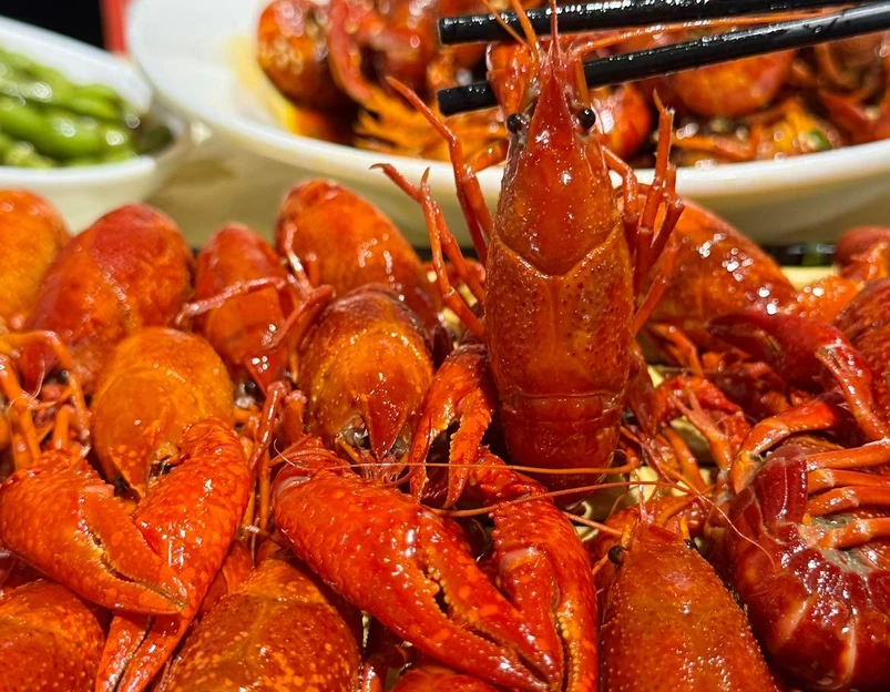 肥肥虾庄·金牌油焖大虾(福田车公庙店) - 深圳市旅游 1