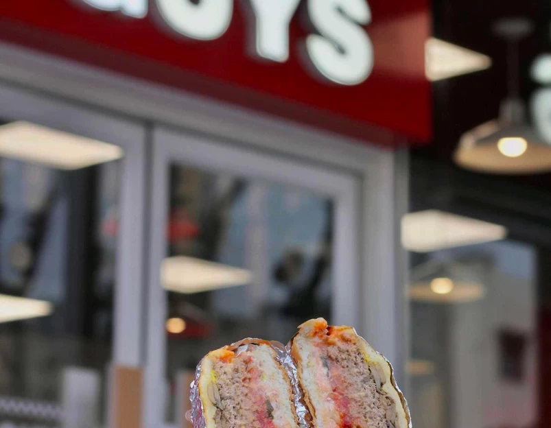 FIVE GUYS(宏伊广场南京东路店) - 上海市旅游 1