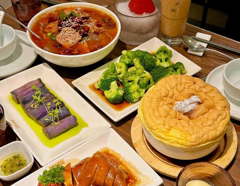 港丽餐厅(万象城购物中心店) - 杭州市旅游 1