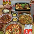 龙玥川菜·豆花饭·夜宵小龙虾(金杨路店) - 上海市旅游 缩略图 1