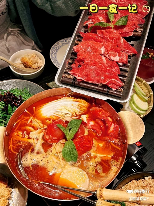 山野板扎·云贵川Bistro(杭州中心店) - 杭州市旅游