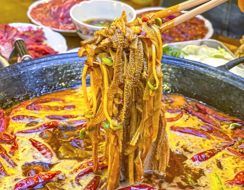 刘师傅老火锅(沙坪坝店) - 重庆市旅游 1