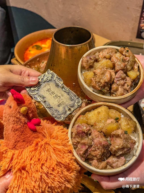云彩坡古法油焖鸡(世纪汇店) - 上海市旅游