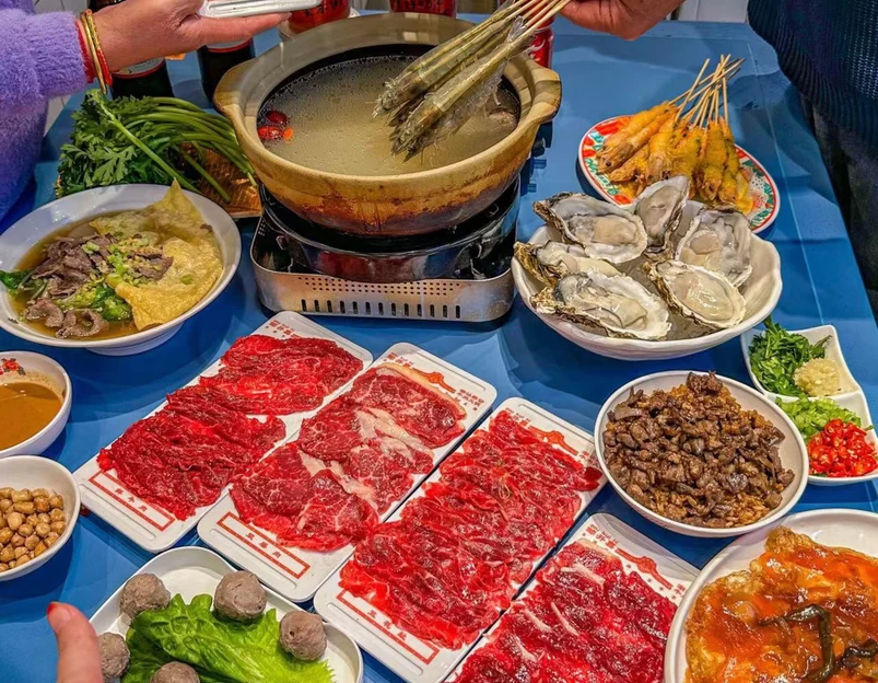 邹开喜·小海鲜醉鸡煲·鲜活牛肉店(曲阳店) - 上海市旅游 1