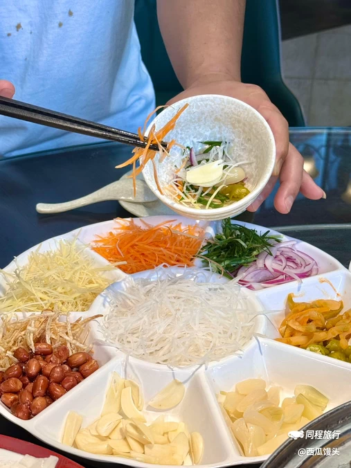 粤港美食顺德菜·桑拿鸡·粥底火锅(武侯万达店) - 成都市旅游