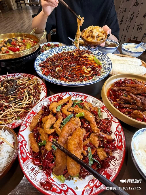 七号院子·重庆江湖菜(光谷店) - 武汉市旅游