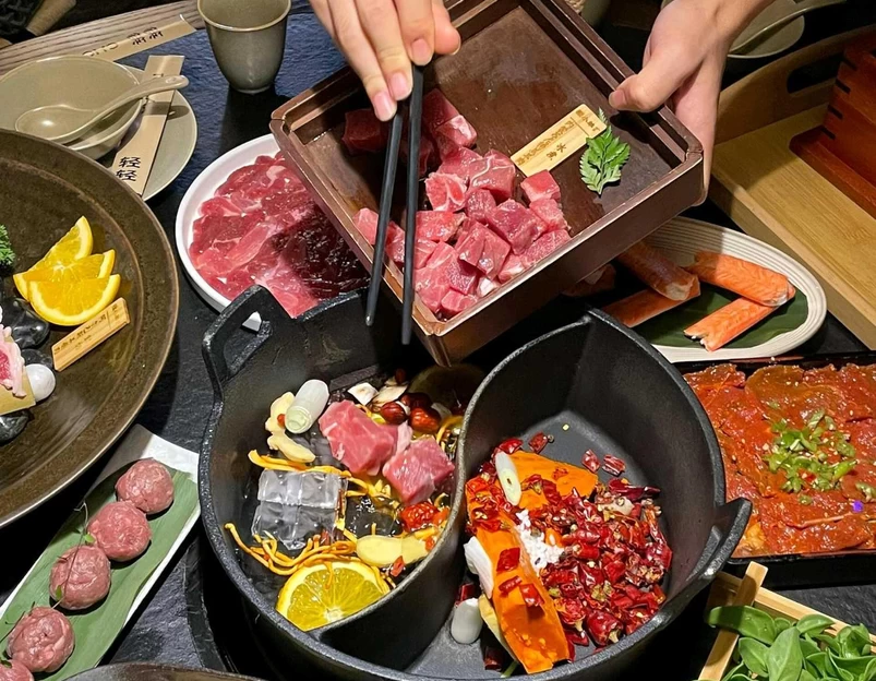 橙小羊火锅铺子·黑金店(武汉天地店) - 武汉市旅游 1